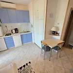 Mit Balkon - Gemeinsamer Pool Und Terrasse By Interhome *
