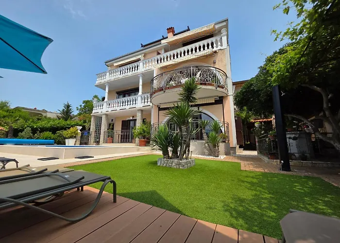 Lejlighed Mit Balkon - Gemeinsamer Pool Und Terrasse By Interhome